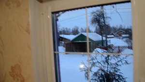 Рулонные жалюзи кассетного типа с пружинным механизмом.