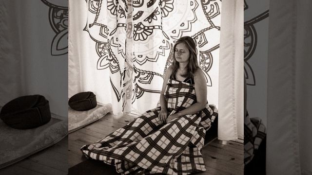 Месяц Тишины 2.18 Что делает тебя больше всего на свете ? смотреть онлайн