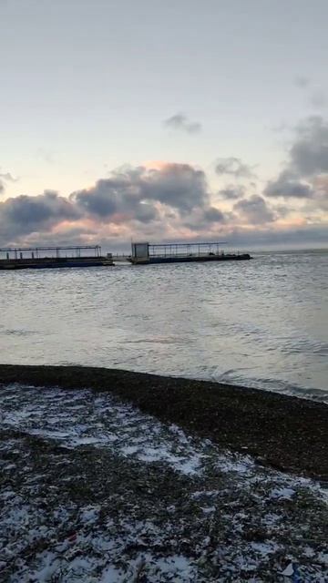 Сегодняшняя вечерняя атмосфера на высоком берегу. Даж смотреть онлайн