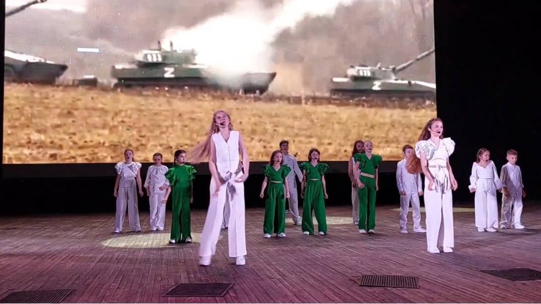 🔥#19. Праздничный концерт в Парке им. Октябрьской Революции 9 мая.🔥 смотреть онлайн