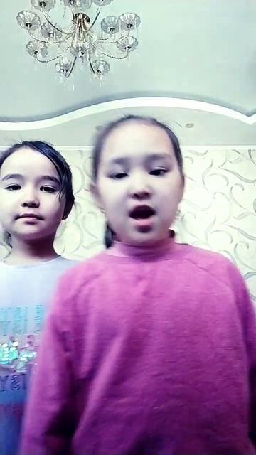 У меня есть подруга его зовут Салиха Элпи😊😊 смотреть онлайн