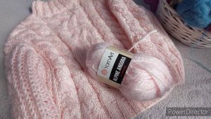 КРАСИВЫЙ СВИТЕР С КОСАМИ ИЗ ТОЛСТОЙ ПРЯЖИ