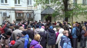 20250509_183905 09 мая 2025 г. Арбат. Дворик Окуджавы. А нам нужна одна победа.4К