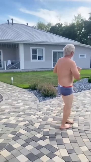 есть еще и сила и юмор смотреть онлайн