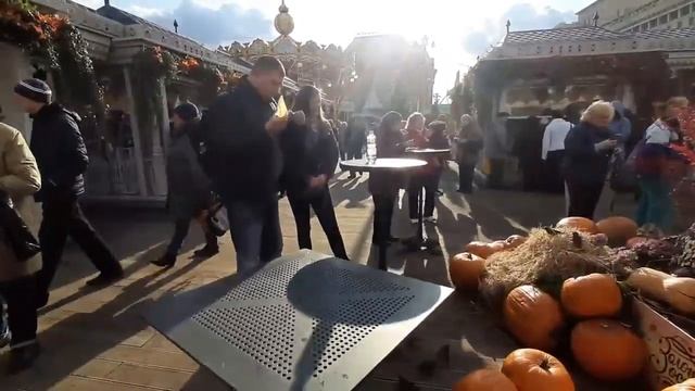 Тыквами завалили центр Москвы. Фестиваль ЗОЛОТАЯ ОСЕНЬ