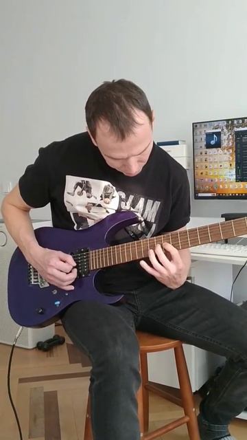 Соло из композиции - "Ни шагу назад". #guitarstyle #crazy #guitarguitar смотреть онлайн