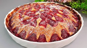 КЛУБНИЧНЫЙ ПИРОГ за 5 МИНУТ! Всё СМЕШАЛ – и в ДУХОВКУ! Вкуснее не бывает! 🍓