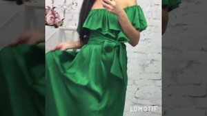 Платье с воланами