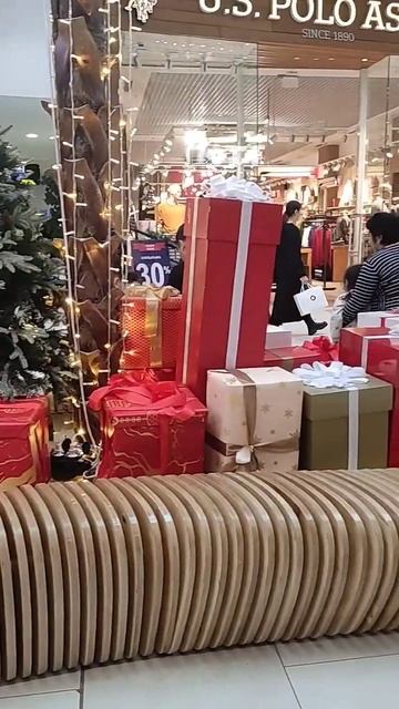 Астана🇰🇿16.12.2024#астана #казахстан#торговыйцентр#travel#t смотреть онлайн