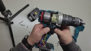 Первый  ремонт китайского шуруповёрта.