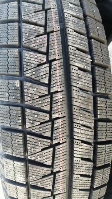 Bridgestone blizzak RevoGz 195.65.R15 смотреть онлайн