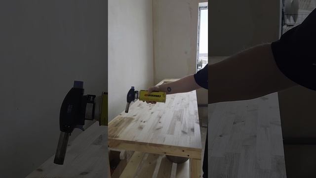 Покрасил столешницу на кухне, оказалось не так сложно! #diy #ремонтвдоме #wood