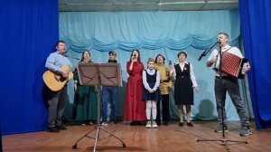 Расцветали яблони и груши.