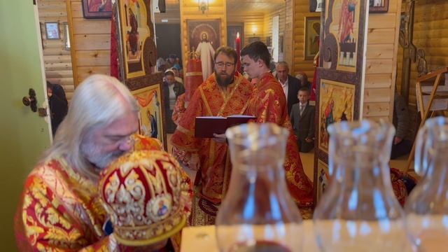 Митрополит Игнатий совершил Великое освящение храма Сошествия Святого Духа на апостолов с. Синодское
