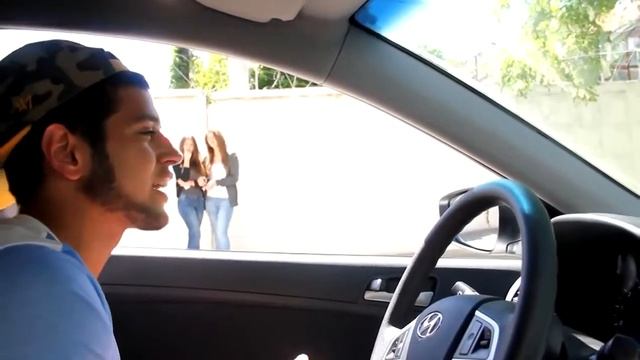 Нетипичная Махачкала правильно подкатил к девушкам