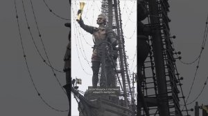 Самый УРОДЛИВЫЙ памятник в Москве. Памятник Петру Пер?