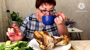 Томатный сок с рулькой самое 👍то😉/Рулька и тарелка зелени👍