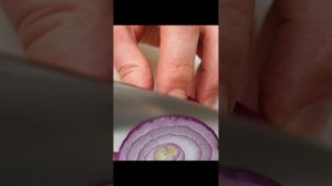 Медленно режем лук, ASMR. #asmrtriggers #asmrvideo #asmr #food #eating #asmreating