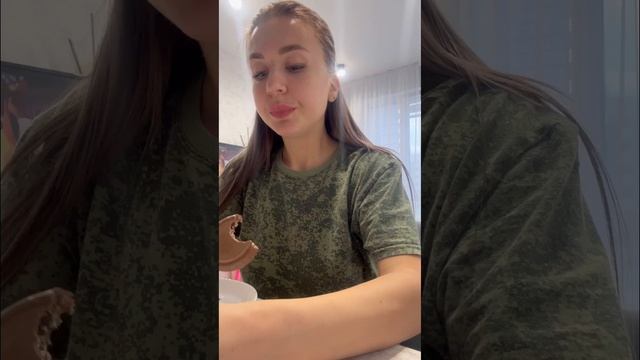 Что я ем за день 22.09🍗#мойдень#мойрацион#чтояем#мороже? смотреть онлайн