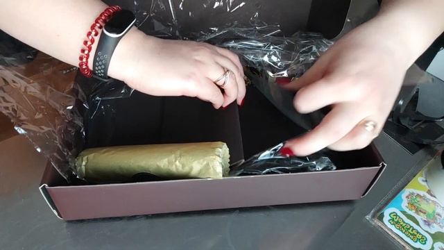 ПОДАРОК ОТ ЖЕНИ НА 8 МАРТА/РАСПАКОВКА/ смотреть онлайн