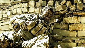ВОЕННЫЙ ПЫТАЕТСЯ УКРЫТЬСЯ ОТ СНАЙПЕРА ЗА ХРУПКОЙ СТЕНОЙ 72 ЧАСА / ОБЗОР ФИЛЬМА 2017 ГОДА "СТЕНА"