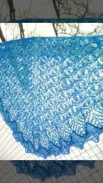 Платок вязанный . Ажур смотреть онлайн