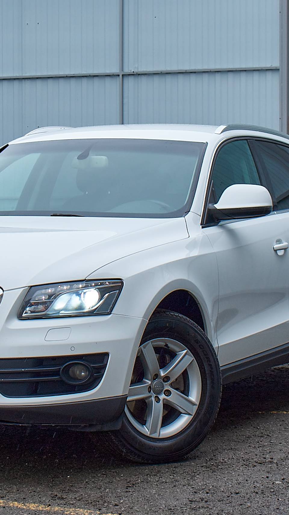 Обзор на Audi Q5 Кроссовер 2.0 AT TFSI quattro 2010г