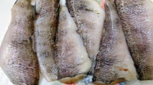 Нототения с фаршированными помидорами.