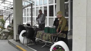 Мероприятия 9 мая 2025 в Пятигорске к 80-летию Победы. Поёт Виктор Казус.
