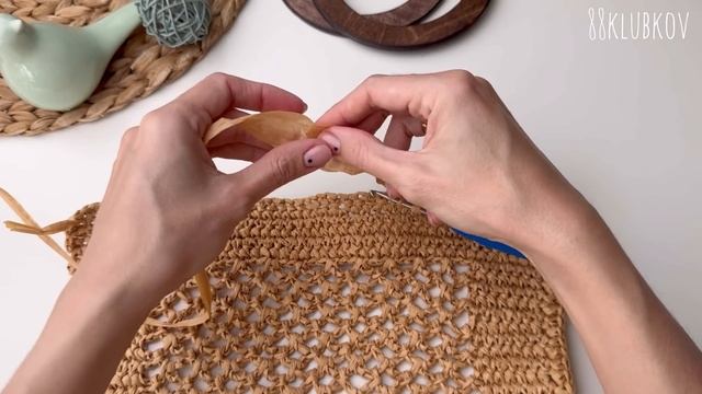 Вяжем сумку за 12000₽ своими руками 🙌🏻 Большая каркасная сумка из рафии крючком 😍