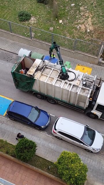 Самая желанная работа в Испании смотреть онлайн