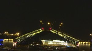 Развод мостов в Санкт-Петербурге (ну а где же ещё?)
