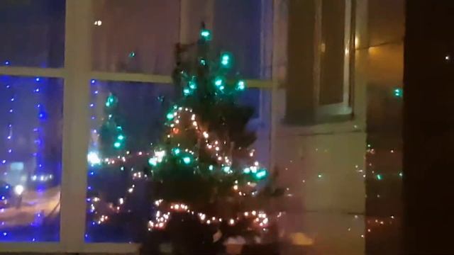 В ЛЕСУ РОДИЛАСЬ ЁЛОЧКА, В ЛЕСУ ОНА РОСЛА..🎄