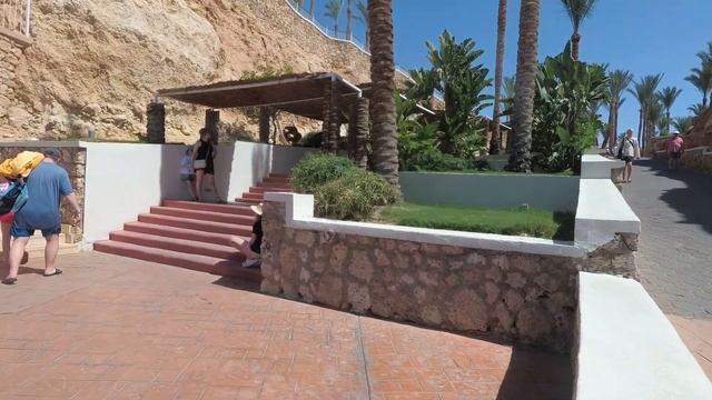 Курортные отели в безветренных бухтах Шарм Эль Шейха ?