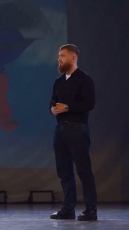Полный зал слушателей!