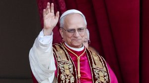 Первый в истории папа римский от США. Празднования по случаю избрания понтифика прошли по миру