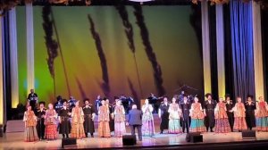 "Степом, степом..." на русском языке.