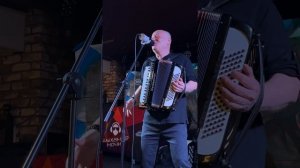 Чек перед выступлением в ресторане Максимилианс