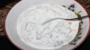 Сметанный дип с томатами