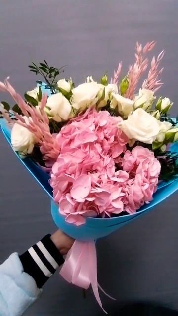 ГОРТЕНЗИЯ В БУКЕТЕ цветы флористика букет упаковка