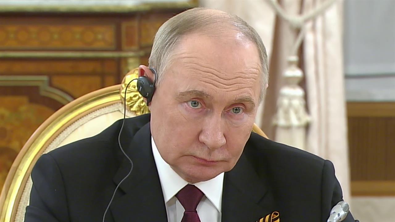 Владимир Путин продолжит принимать зарубежных лидеров, приехавших на торжества в честь Дня Победы
