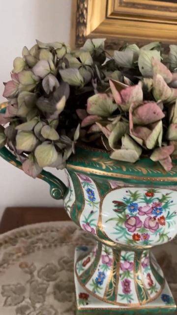 Моя домашняя коллекция. Гортензии в винтажных вазах ? смотреть онлайн