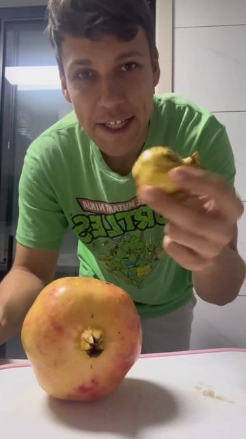 Дикий гранат в Китае😨 #жизньвкитае #китай смотреть онлайн