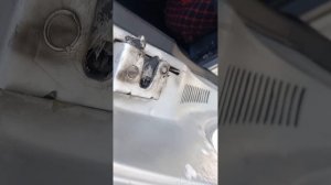 Дверь не закрывается в машине🚗. Как закрыть