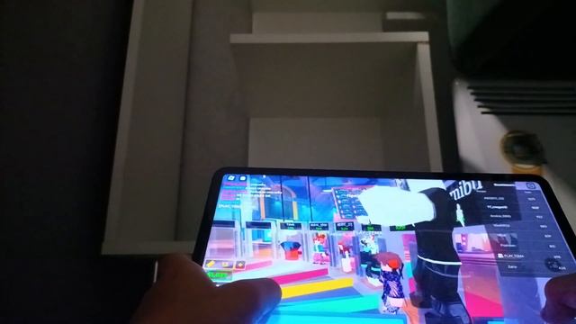 Играем в русскую рулетку в роблокс!the spinner in roblox