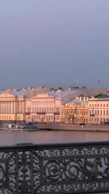 Белые ночи в Санкт-Петербурге 22.30 смотреть онлайн