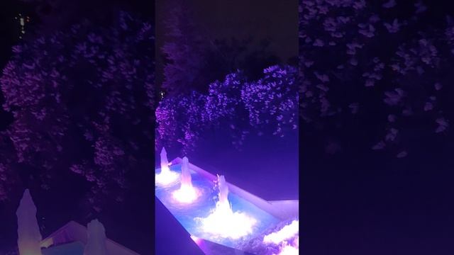 Красивый фонтан.