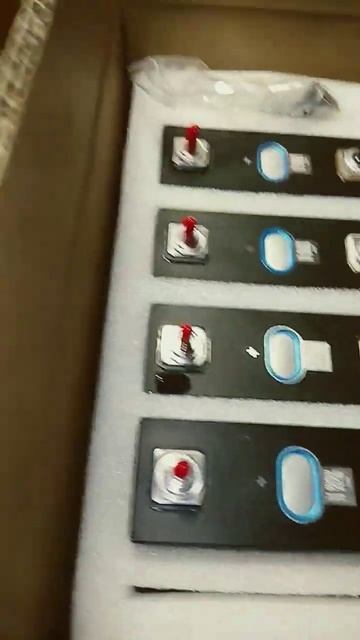 Аккумуляторы LiFePo4 100 A.H. из Китая на СЭС 24 вольта.