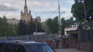 Около Дома Правительства РФ