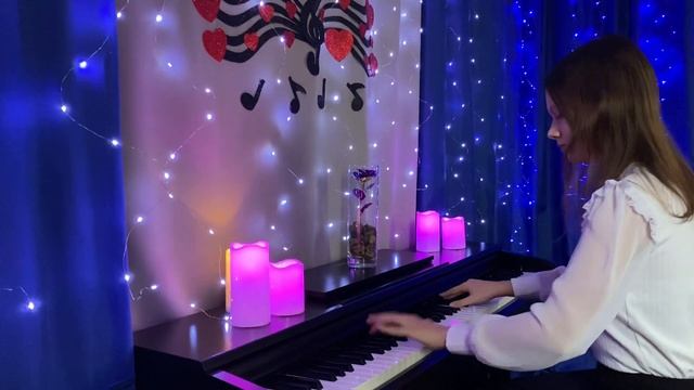 «Перше кохання» Р. Лісова виконує Шило Олександра смотреть онлайн